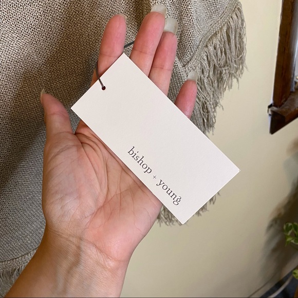 NWT BISHOP + YOUNG V-neck Fringe Sweater Oatmeal M - Picture 8 of 12